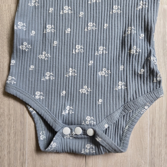 Toddler Baby Girl Floral Set Dusty Blue Sleeveless Onesie Bloomer Summer Outfit - Picture 4 of 8